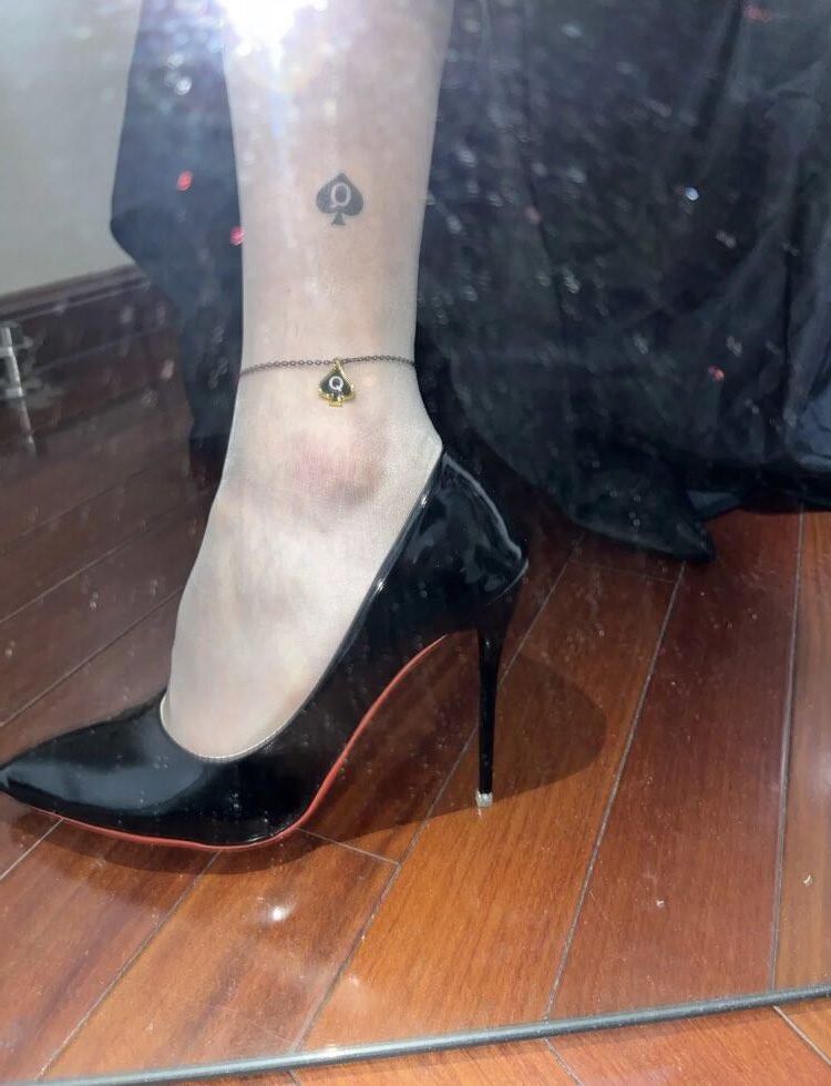 Asian Queen of Spades