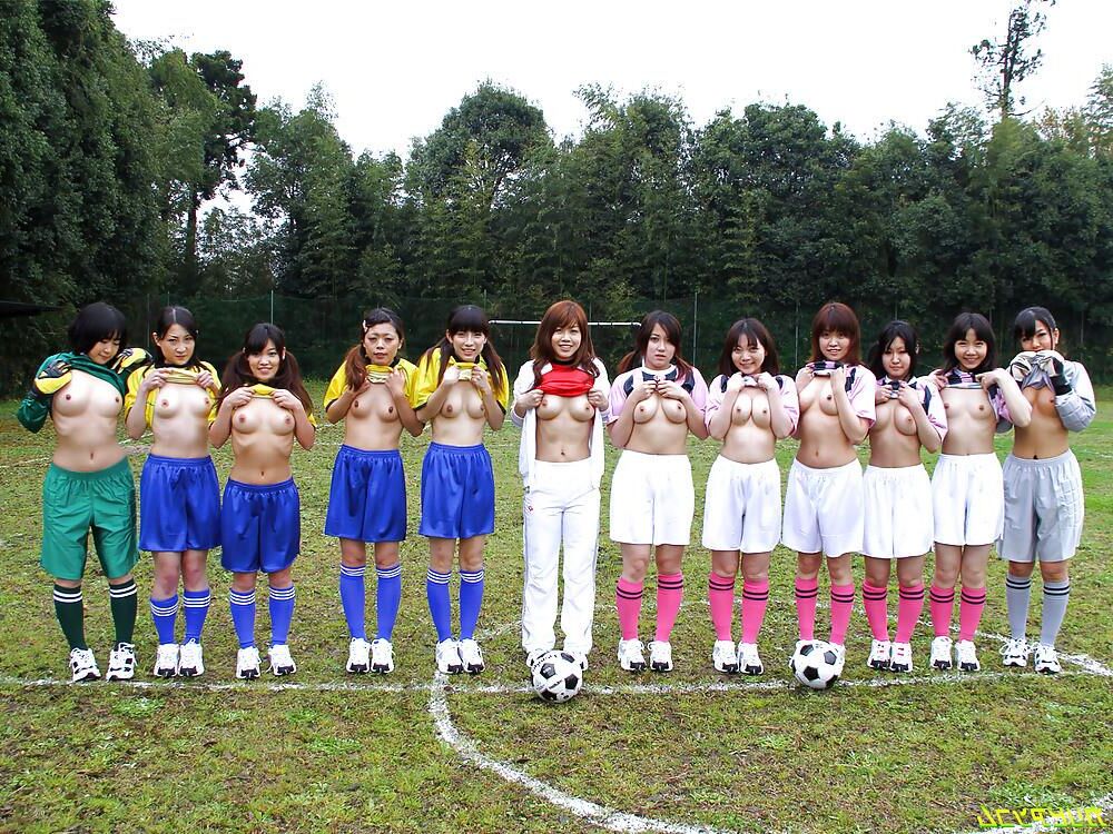 Japanische Bareback -Gangbangs Teil
