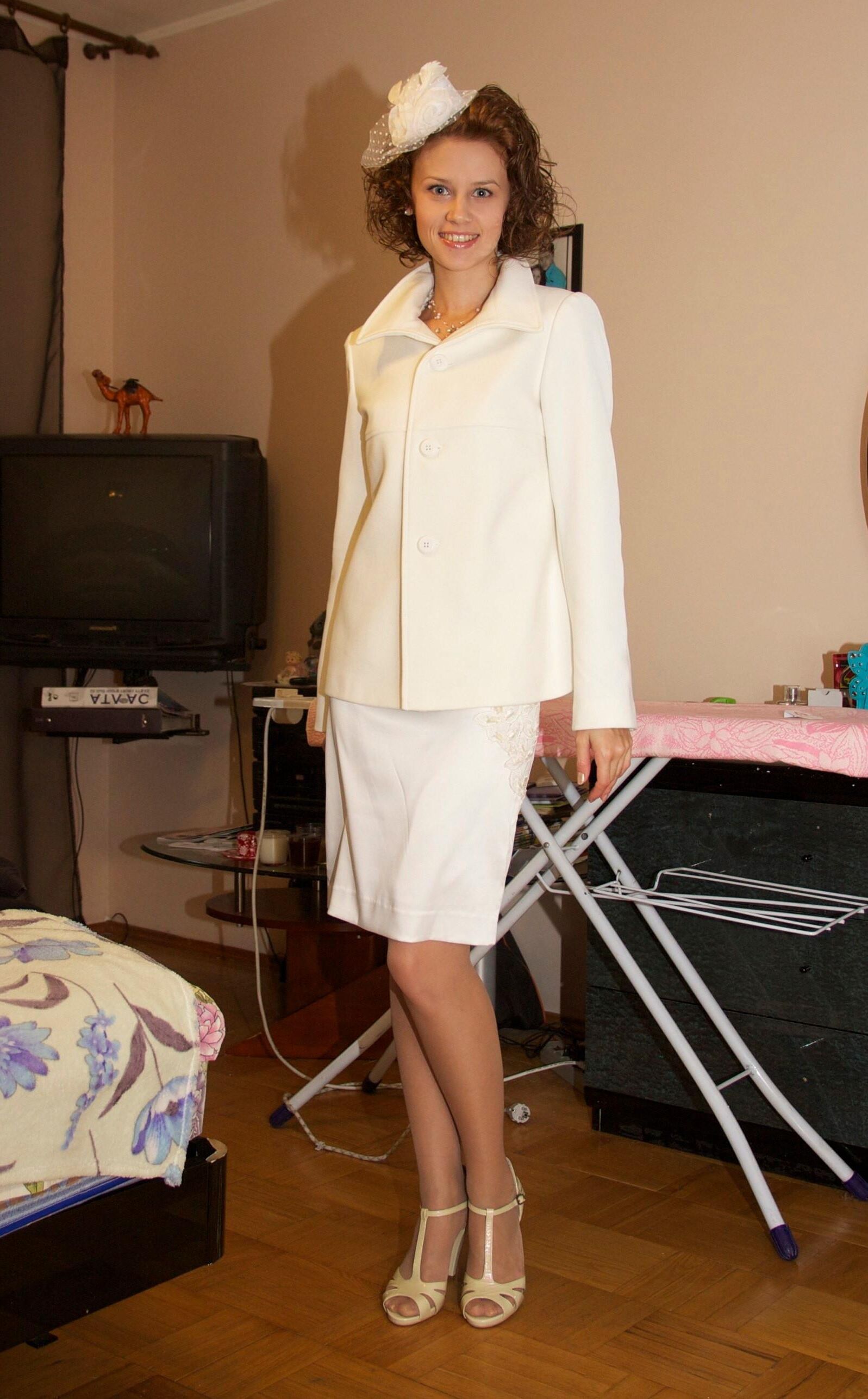 Gilf y MILF Boda Pantyhose Skinny Russian Bride