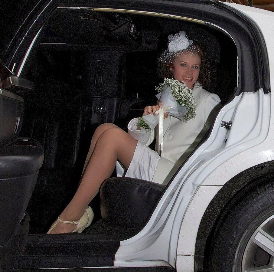 Gilf y MILF Boda Pantyhose Skinny Russian Bride
