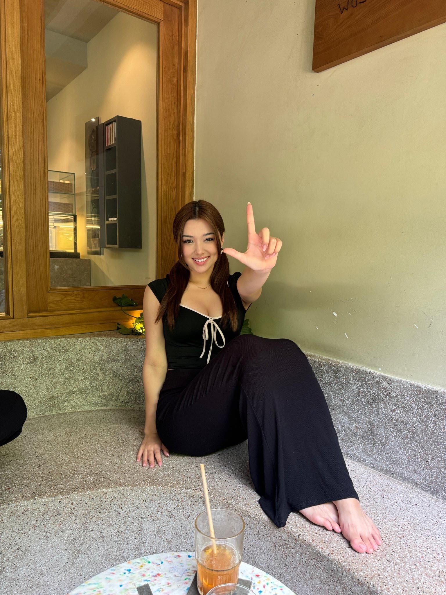 Princess Emilie Aussie Asian Feet