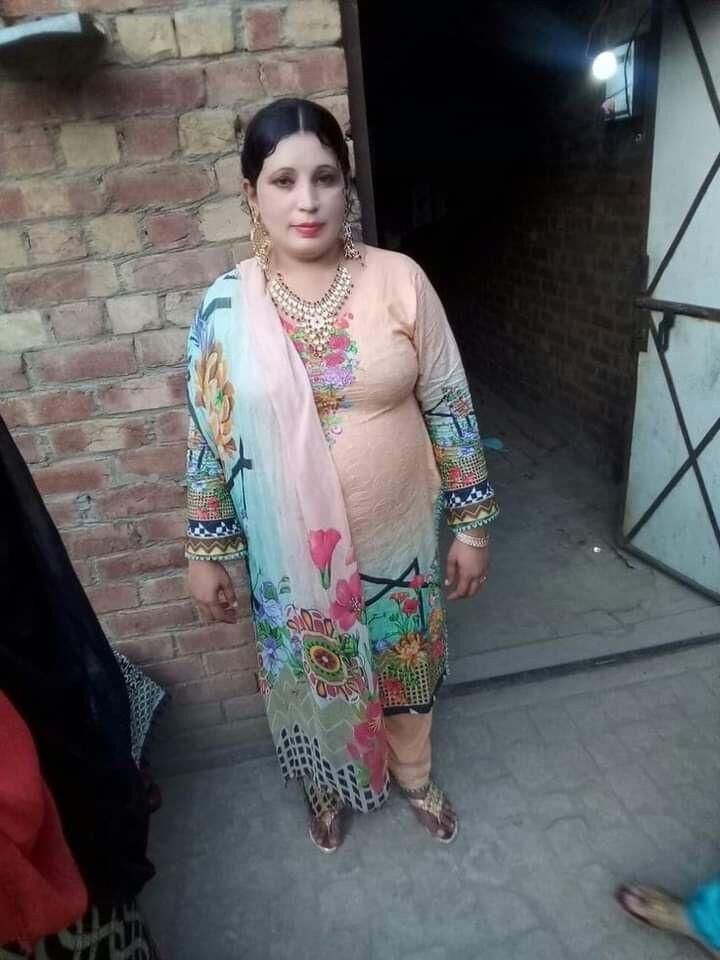Desi milfs