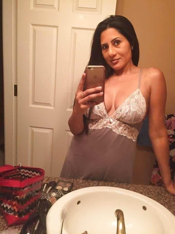 MILF indiano