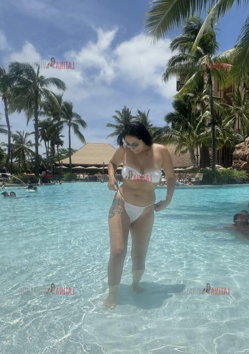 Latina exposed