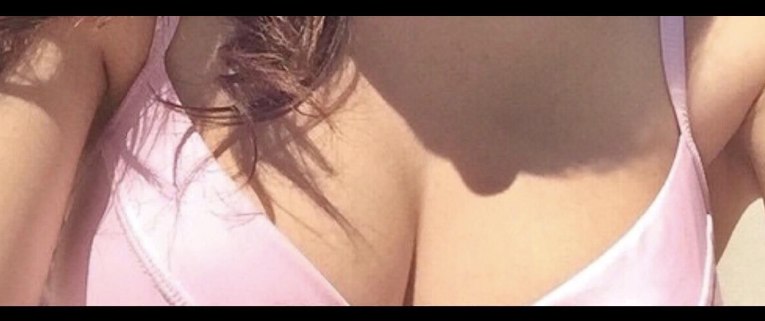 Photos que j'aime me branler sur d'autres seins de belle-fille adultes