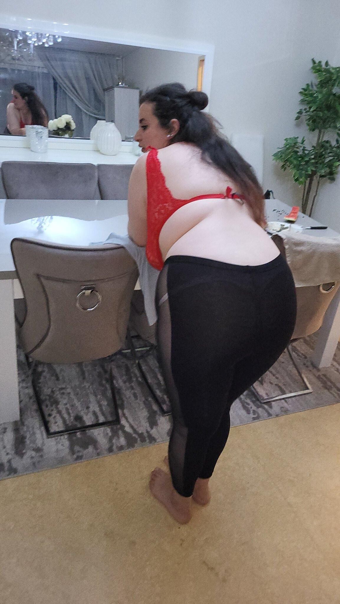 Te hot arab wife of bahrainwife