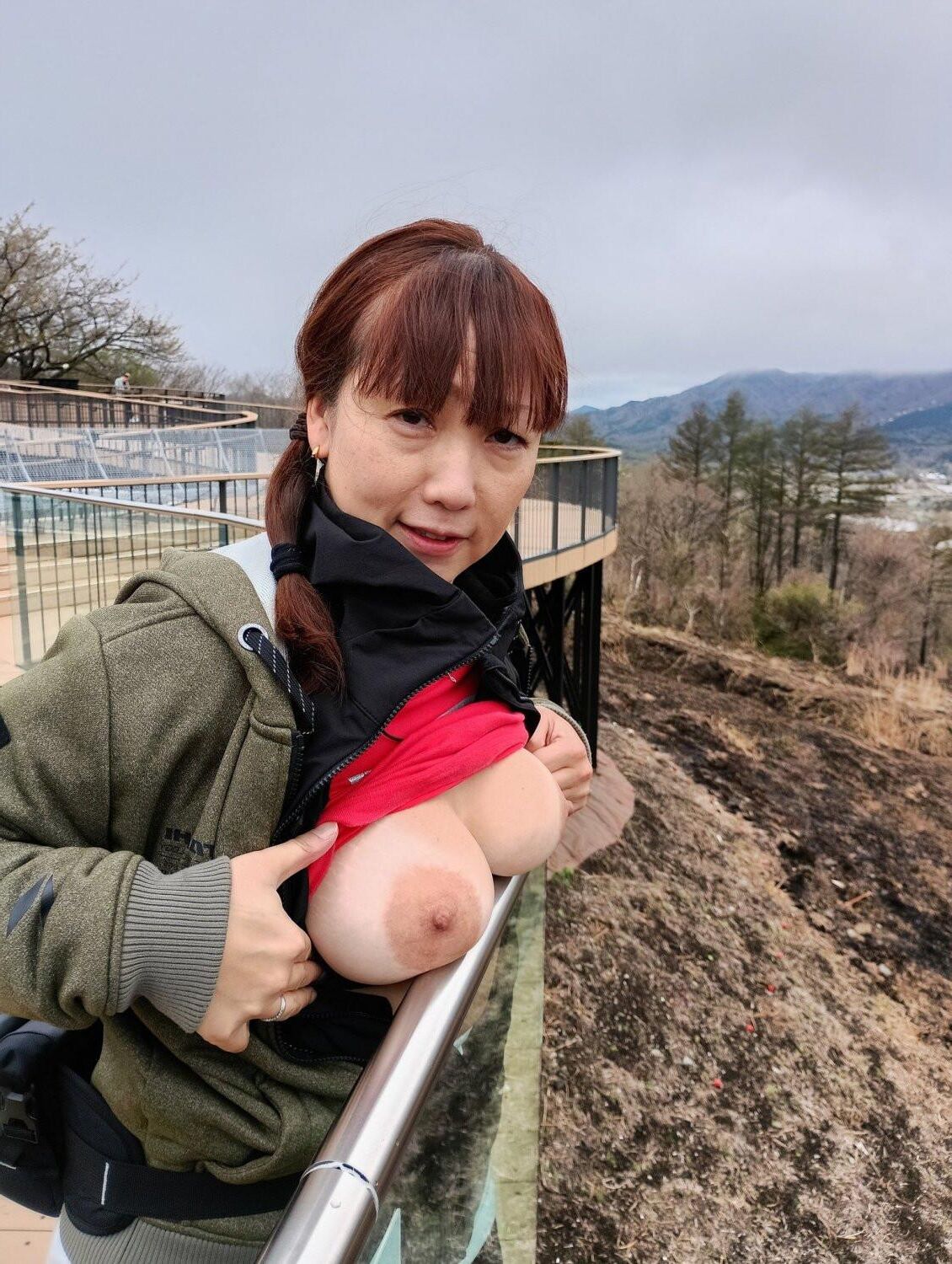 Hotwife asiatique mature kaori de Tokyo