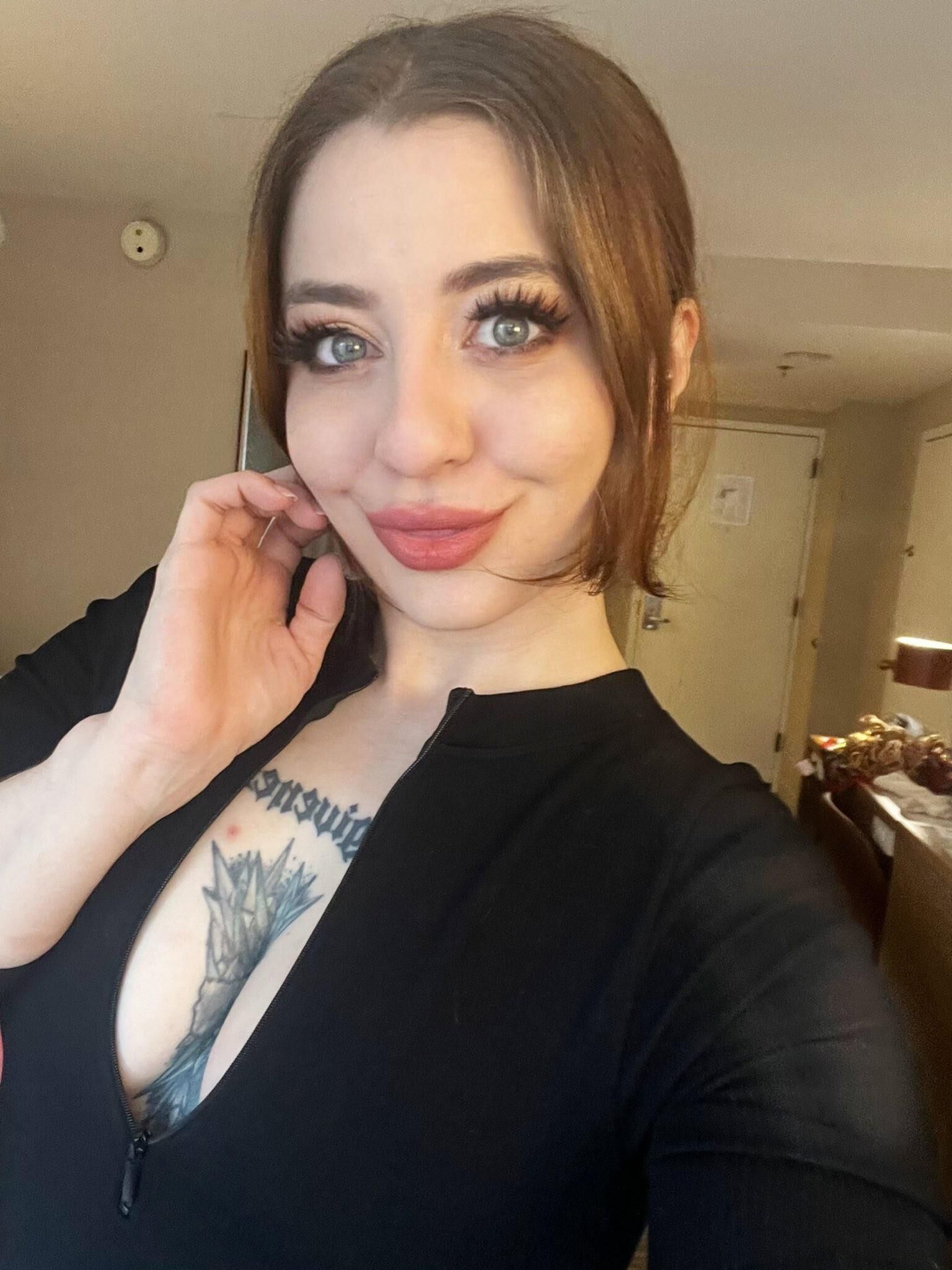 Freshie Big Butt Big Tits Tattooed Pervert Anal Girl Mixed Hot S