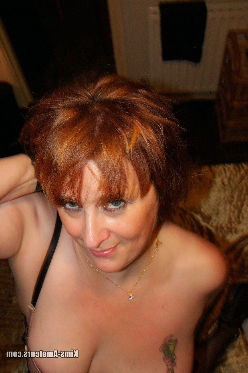  Roxy. Mums saggy tits