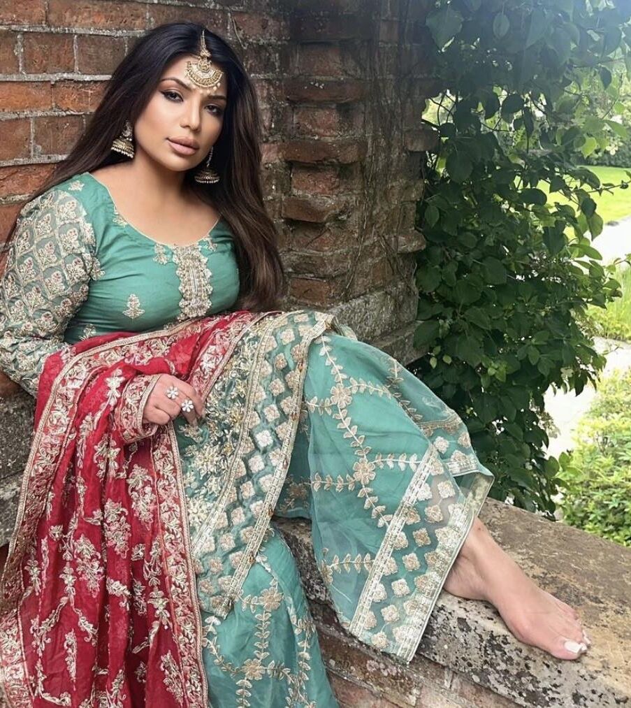 Paki sluts need exposing