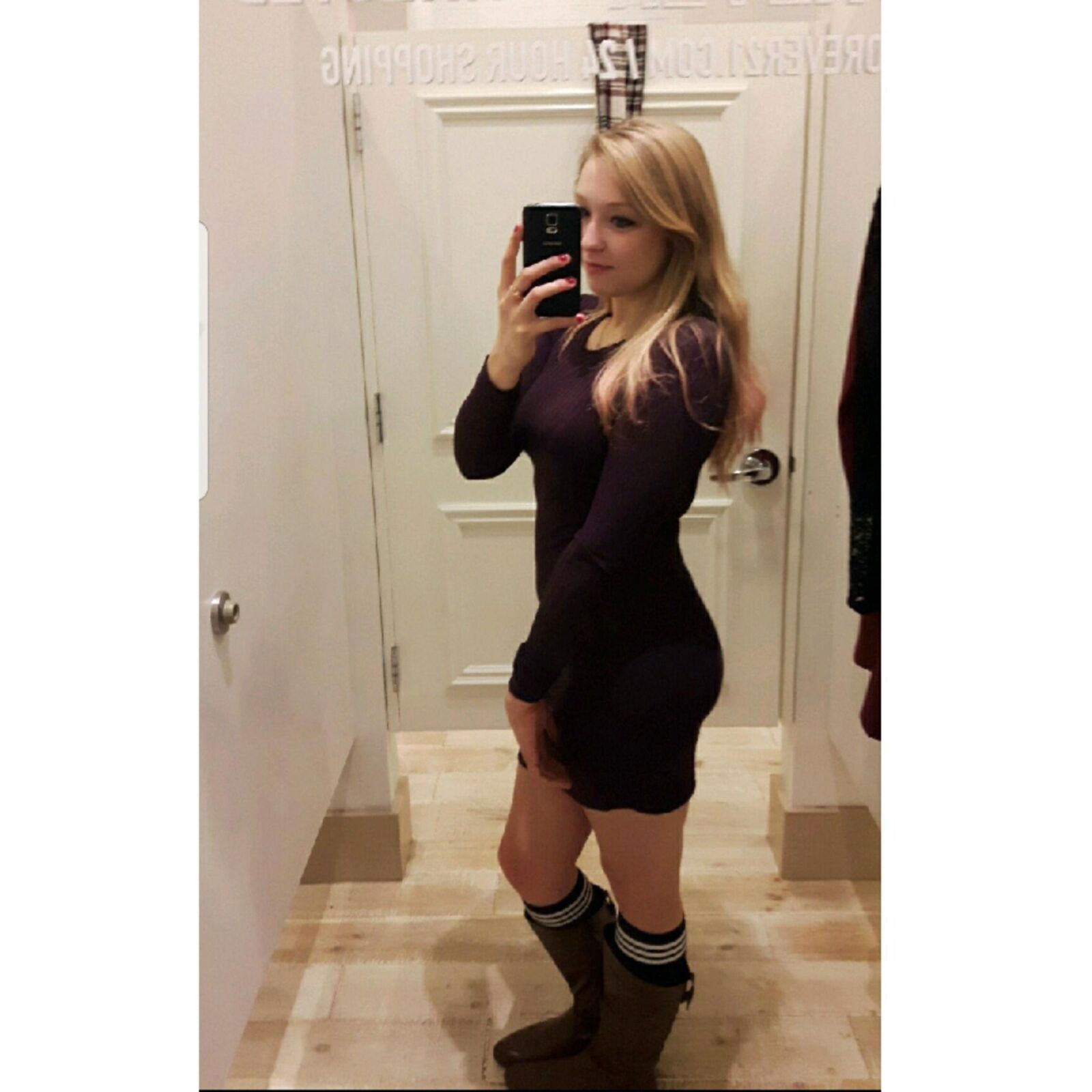 College Snowbunny PAWG for BBC: Lindsay