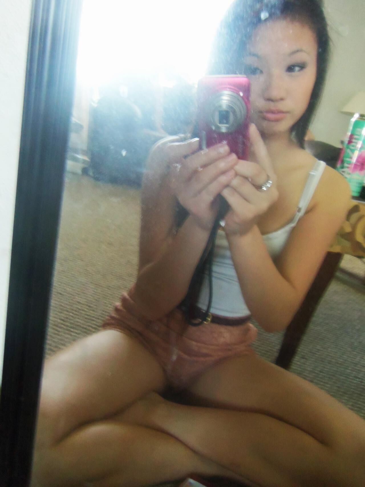The Pinnacle of Asian Selfies (Tumblr Babes) 