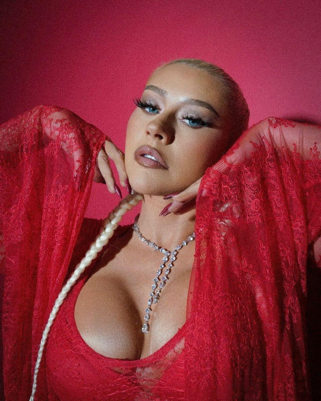Christina Aguilera, Transformation into a Thick Latina Tit Slut