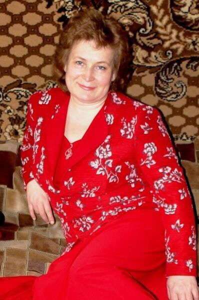 Ludmila madura de Izhevsk en Rusia no quiere ser reconocida