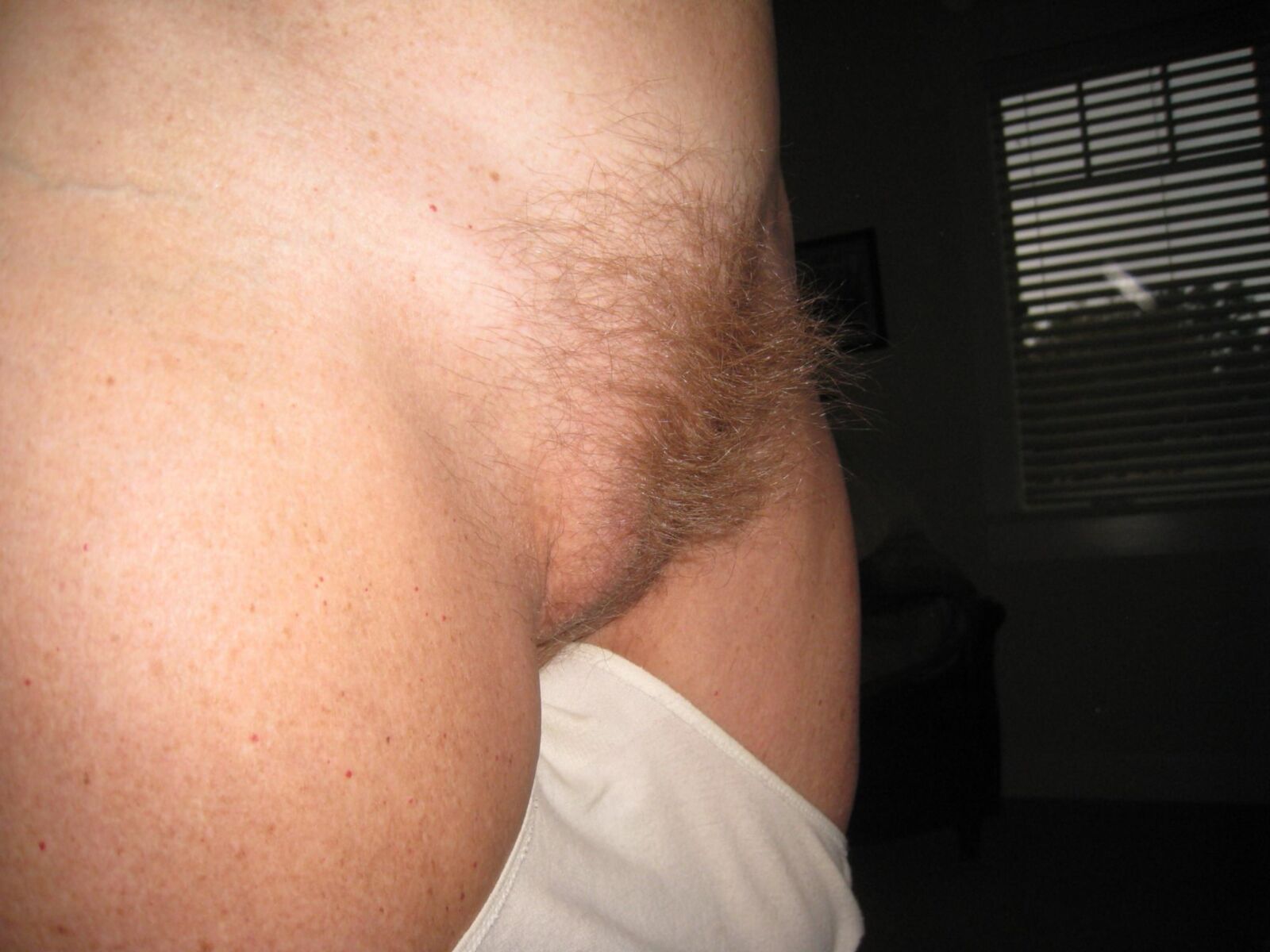 Elaine's Size / Feet and Red Pubic Hair