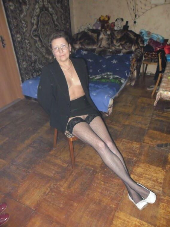 サンクトペテルブルクのイリーナとダーシャロシアの母親と娘