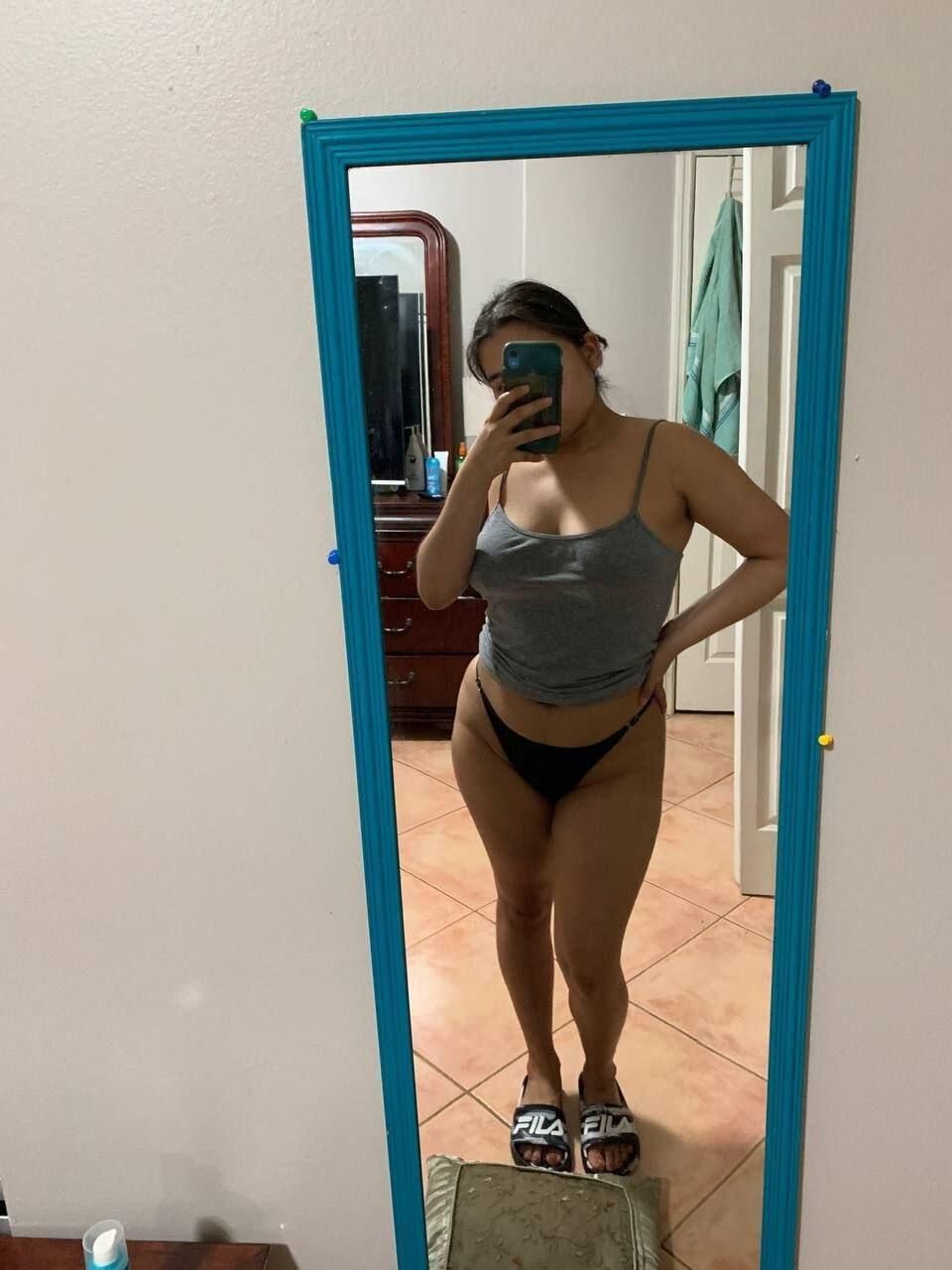 Curvy Latina teen and her sexy ass and feet
