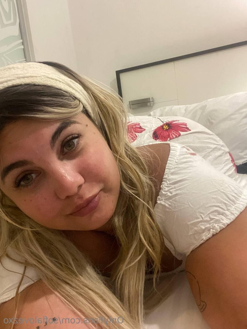 Sofia Huge Butt Big Boobs Gorgeous Latina BBW Girl Mixed Hot Sho