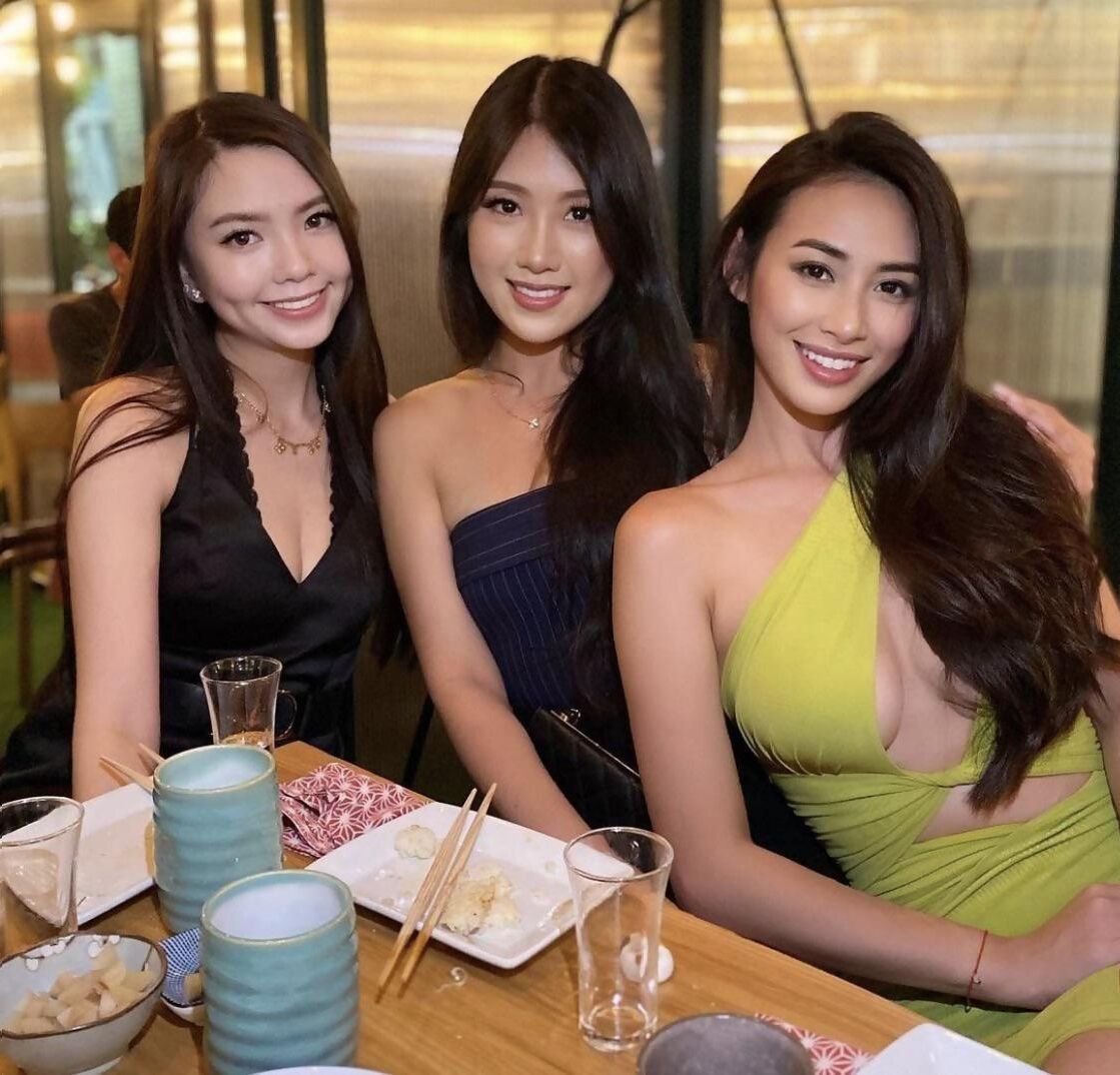 The Pinnacle of Asian Selfies 