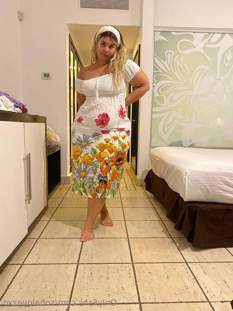 Sofia Huge Butt Big Boobs Gorgeous Latina BBW Girl Mixed Hot Sho