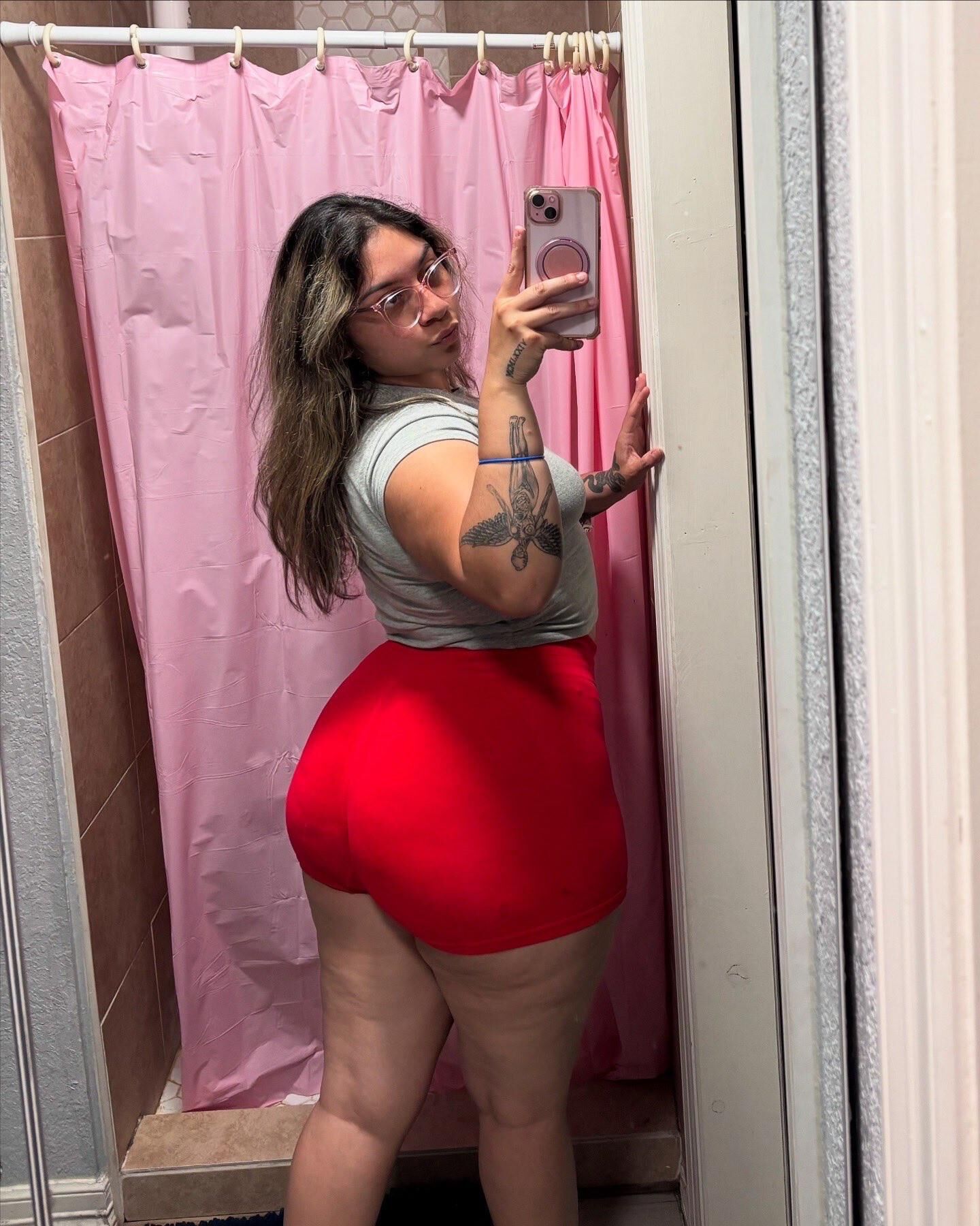 Mami Big Ass Big Tits Sexy Brunette Latino Wife Mixed Hot Photos