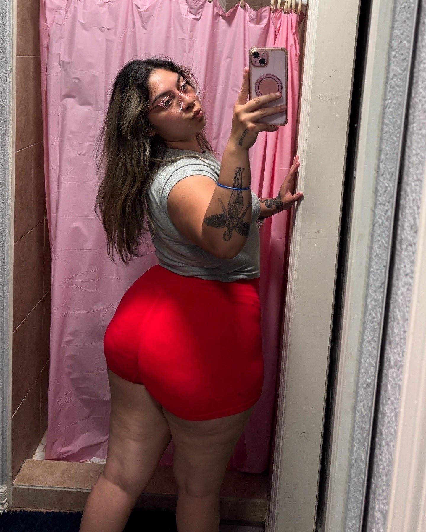 Mami Big Ass Big Tits Sexy Brunette Latino Wife Mixed Hot Photos
