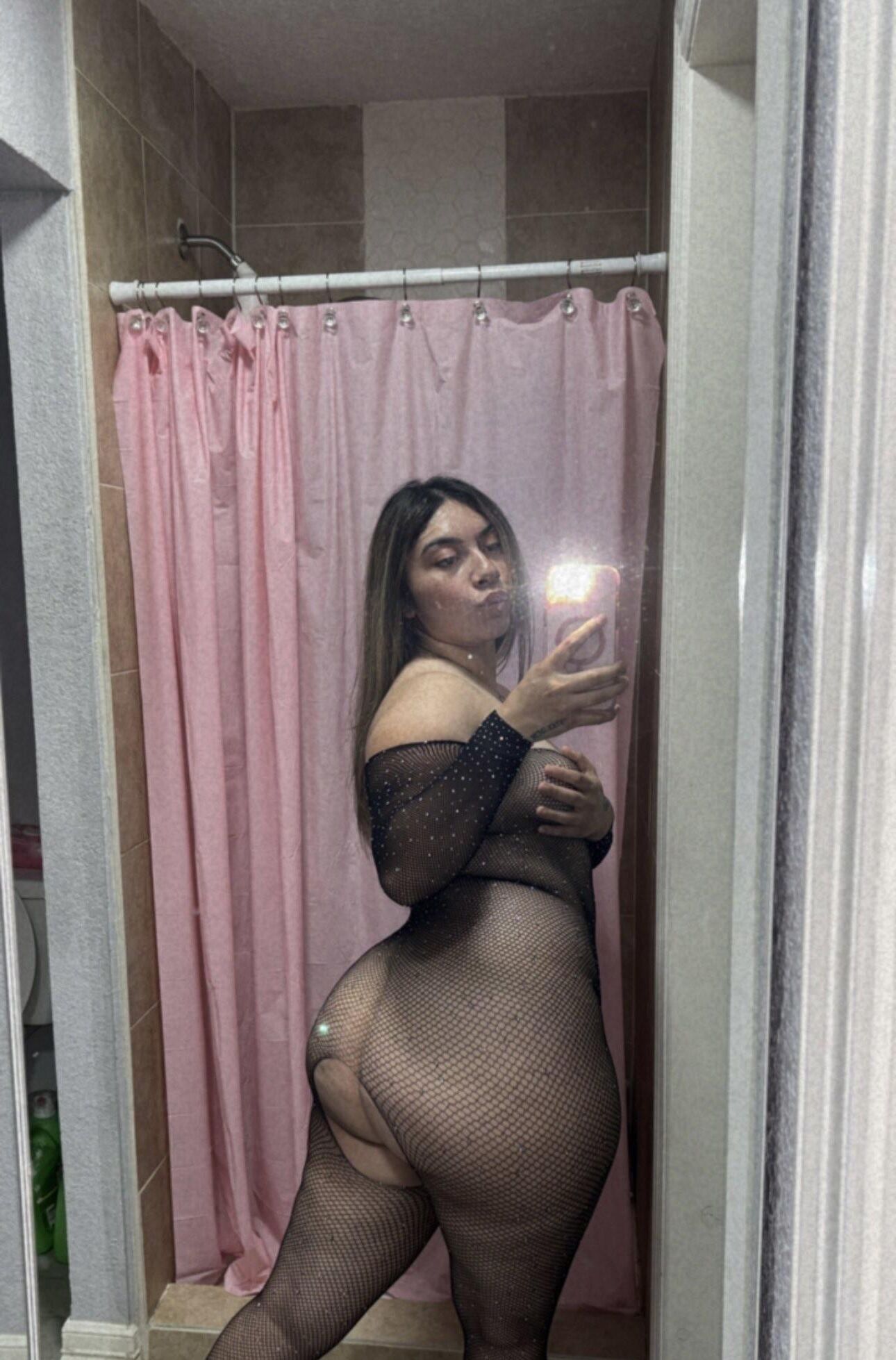 Mami Big Ass Big Tits Sexy Brunette Latino Wife Mixed Hot Photos