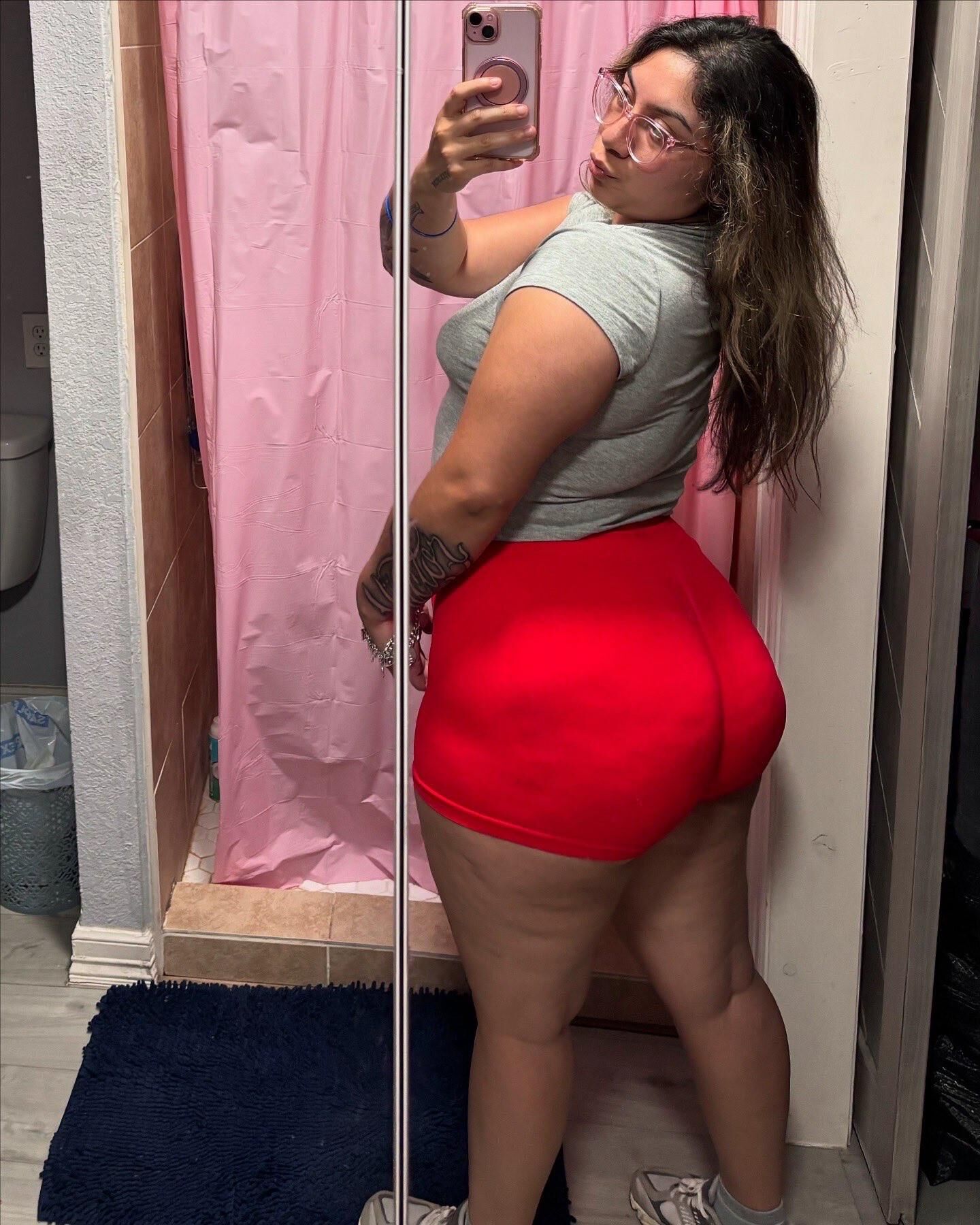 Mami Big Ass Big Tits Sexy Brunette Latino Wife Mixed Hot Photos