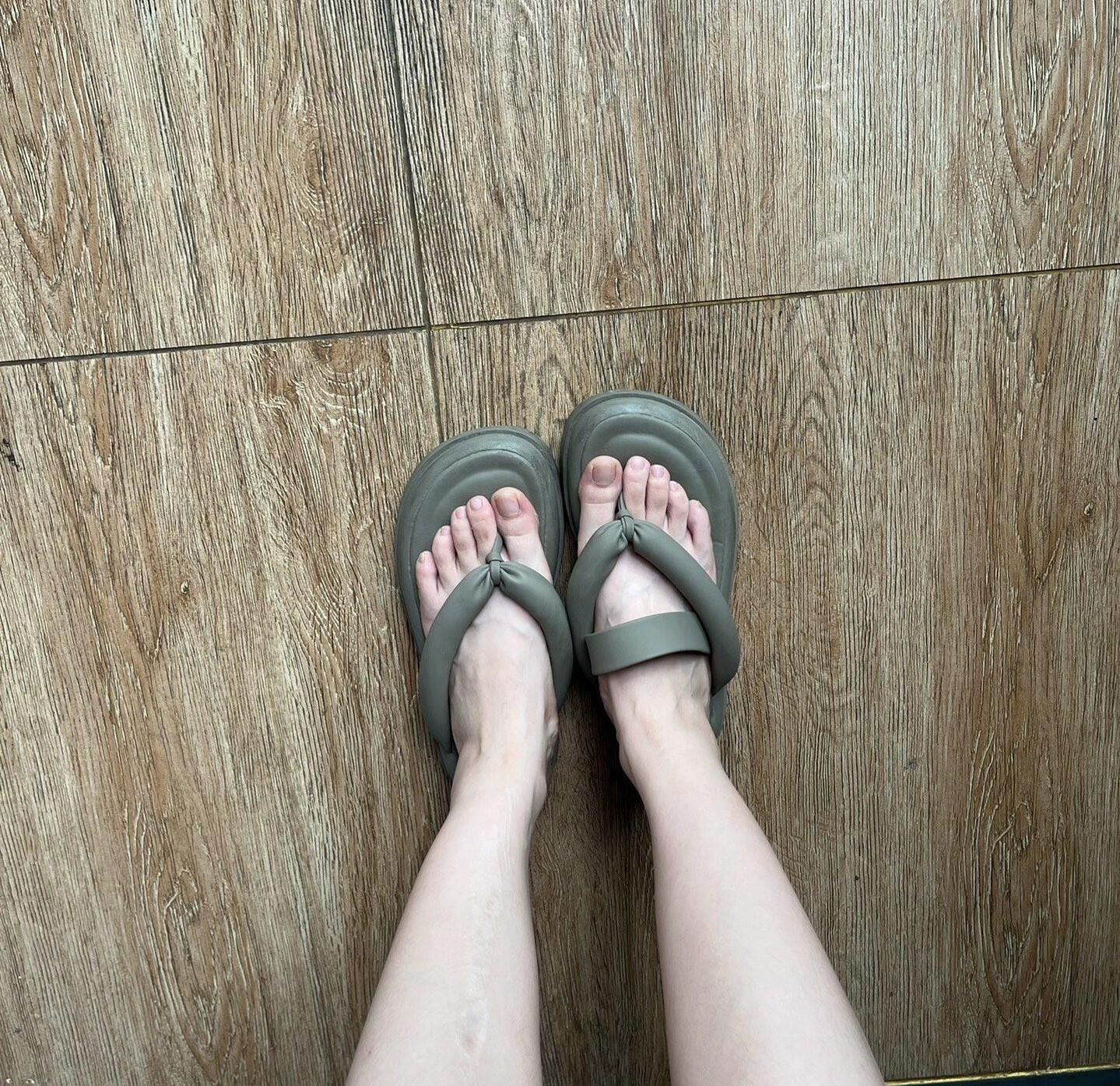 Asian feet