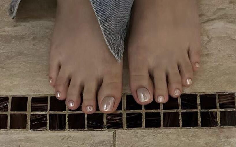 Asian feet