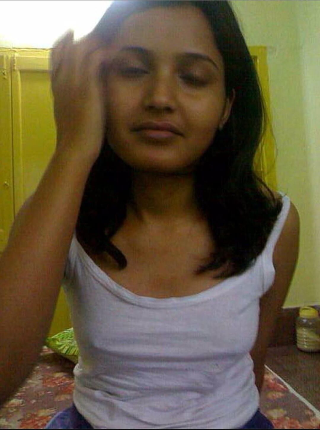 Cute Desi Coed Slut