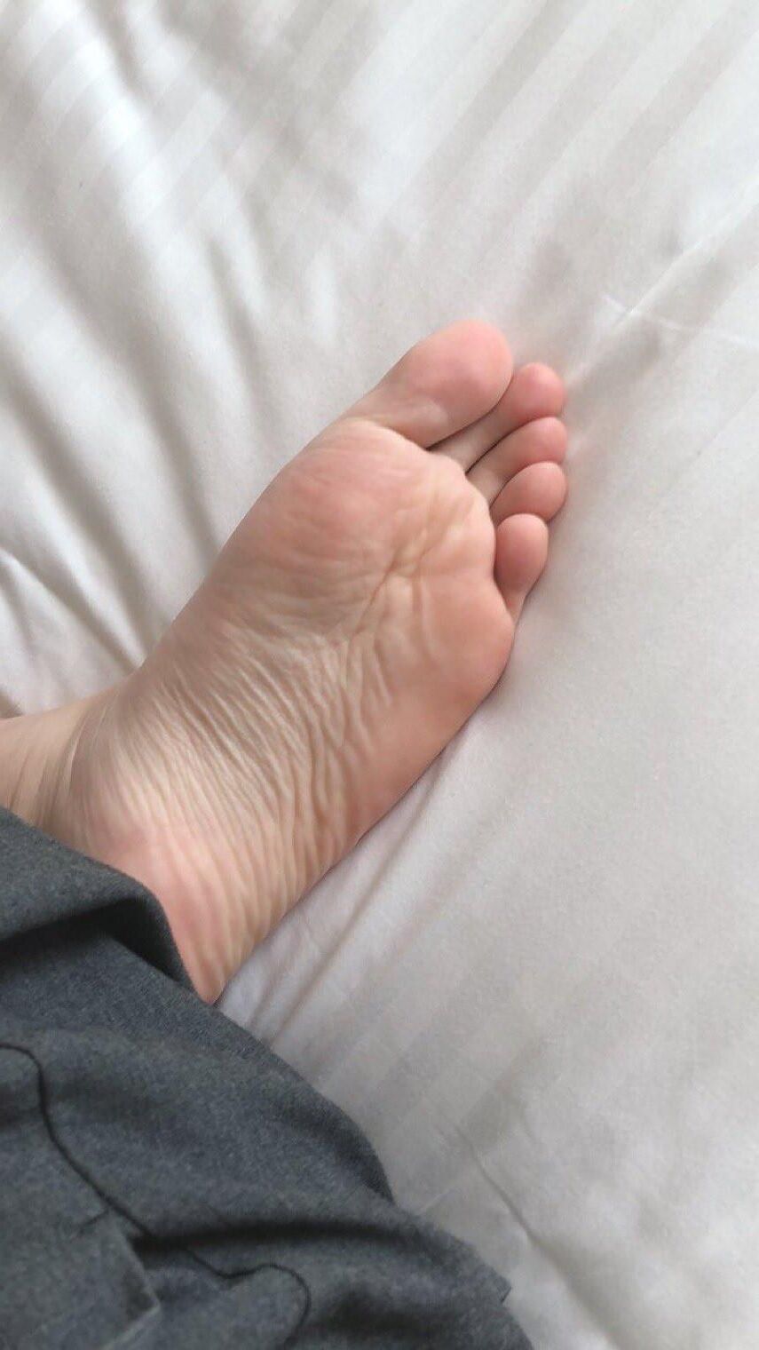 Pieds / chaussures asiatiques