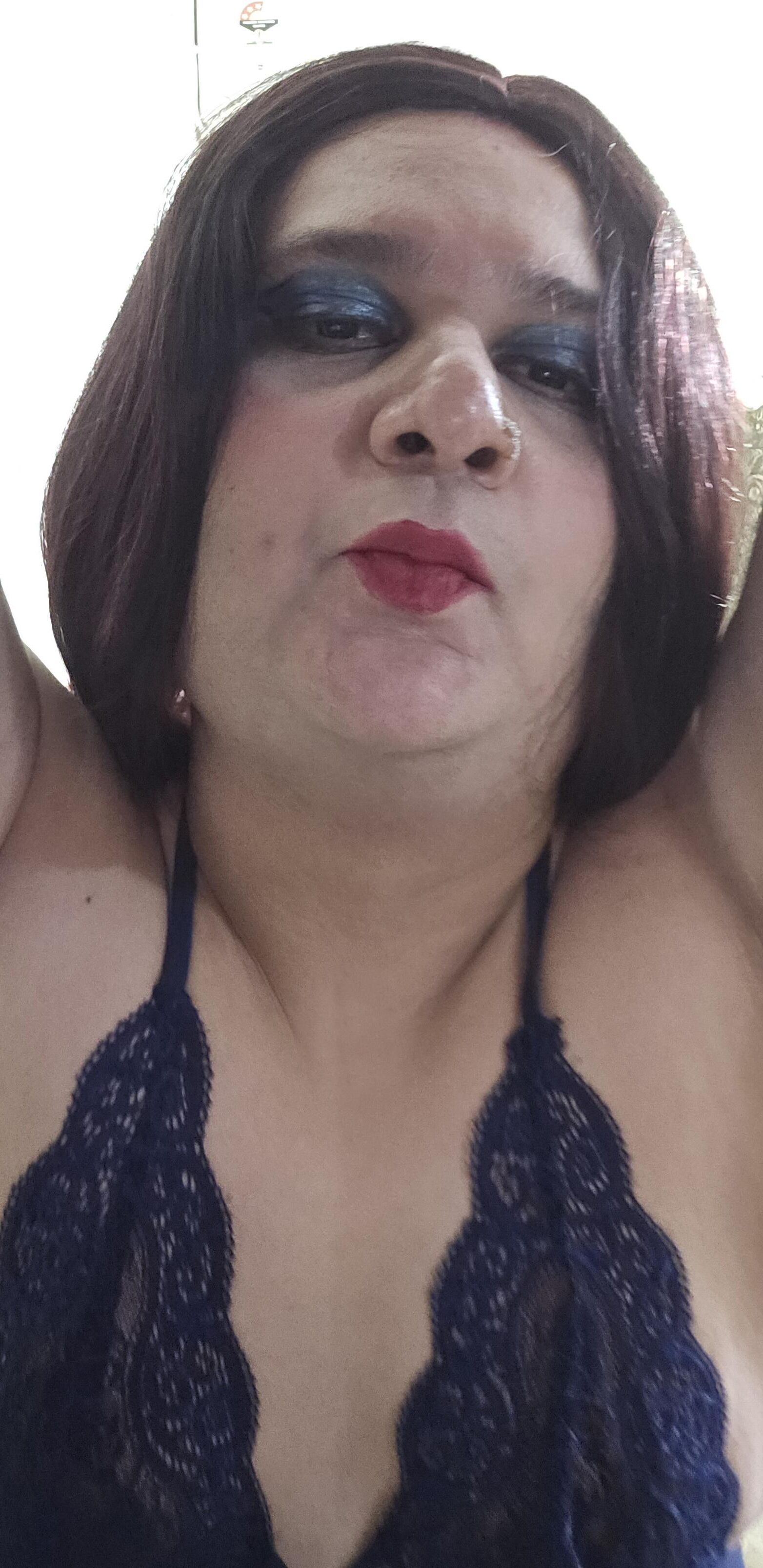 Shemale rousse Monica M en babydoll bleu