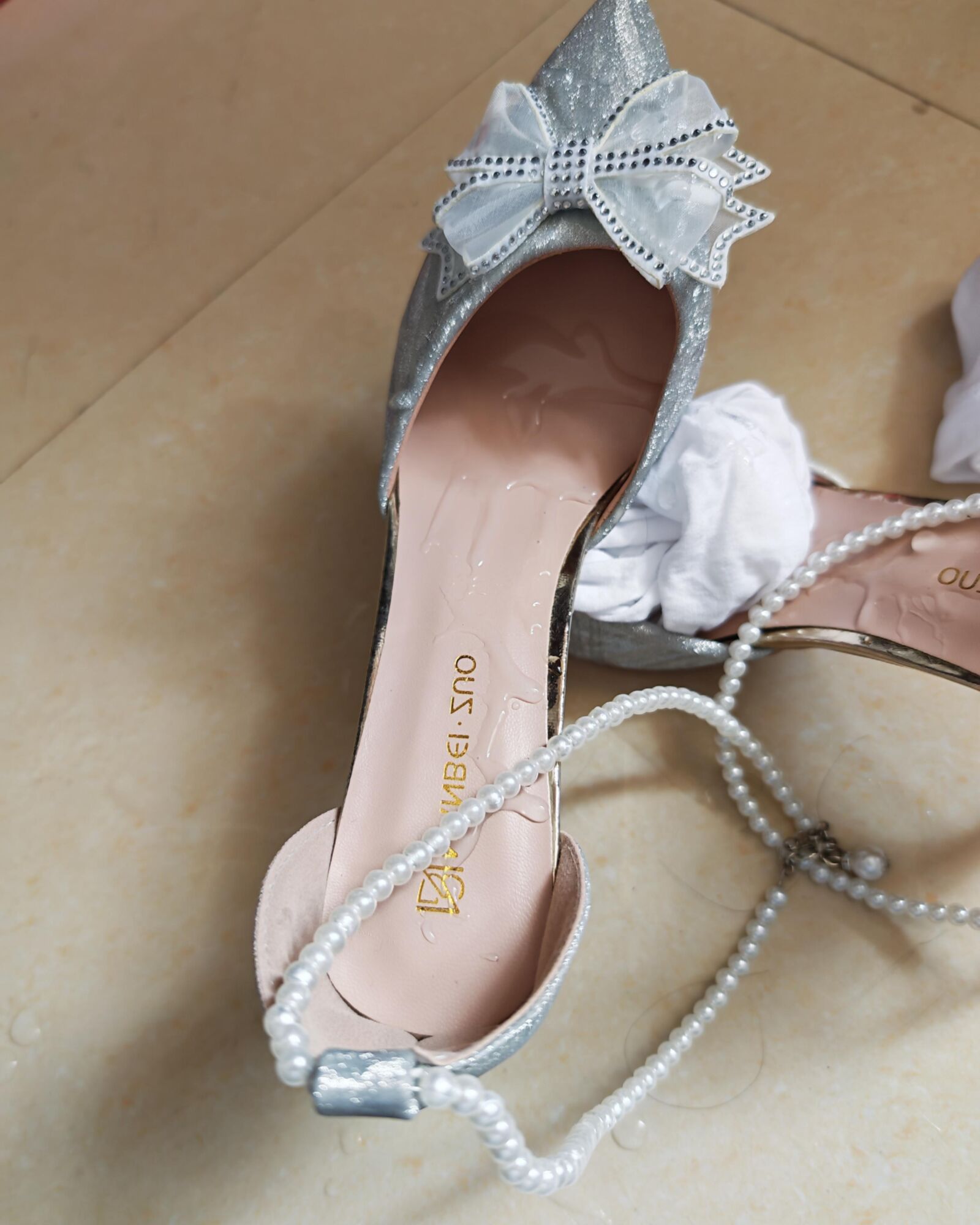Pieds / chaussures asiatiques