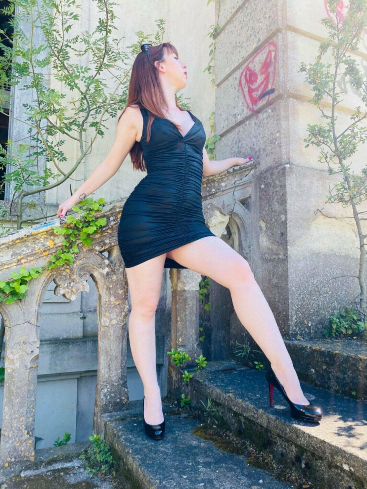 Diosa Emily y su hermoso culo perfecto y hermoso