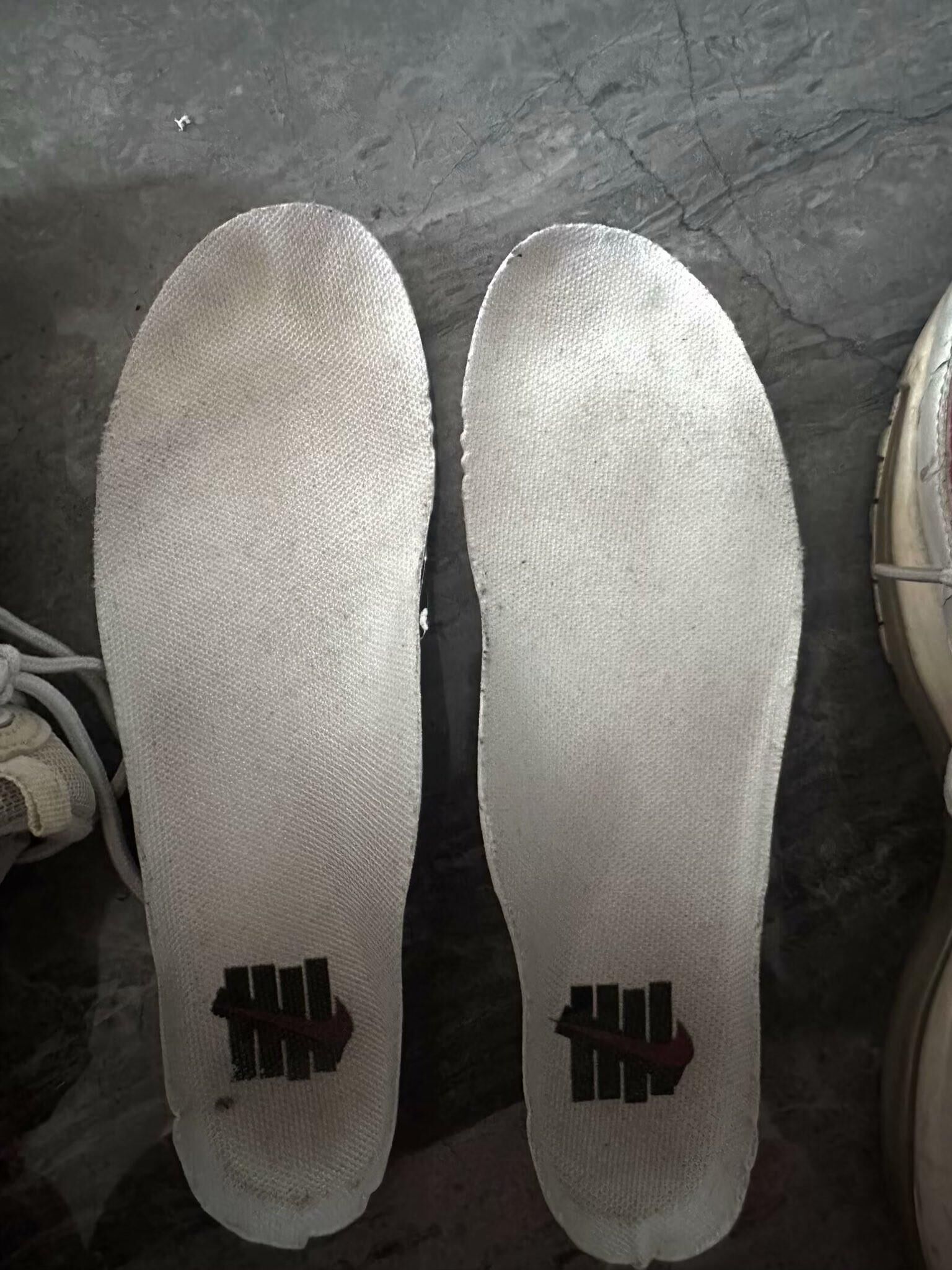 Pieds / chaussures asiatiques