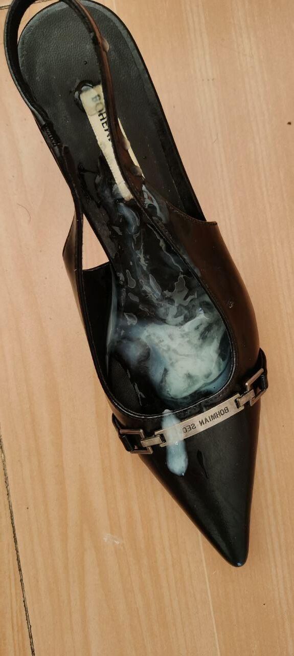 Pieds / chaussures asiatiques
