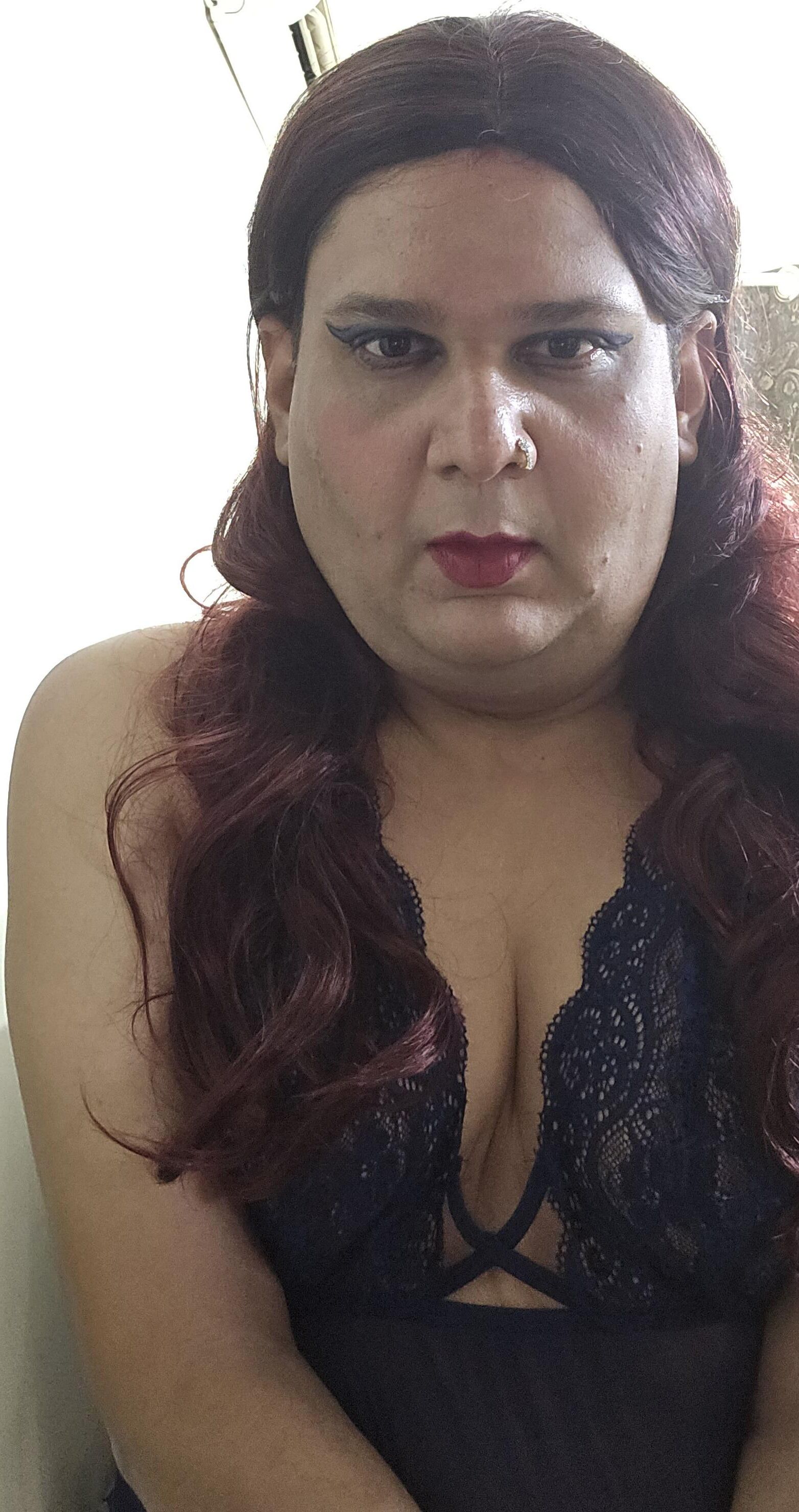 Shemale rousse Monica M en babydoll bleu