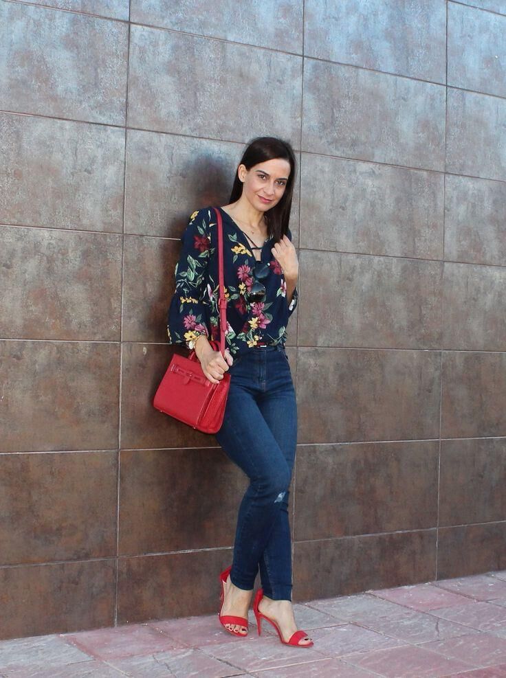 (P)interest in Beauty Pilar MILF Latina Fashion Blogger
