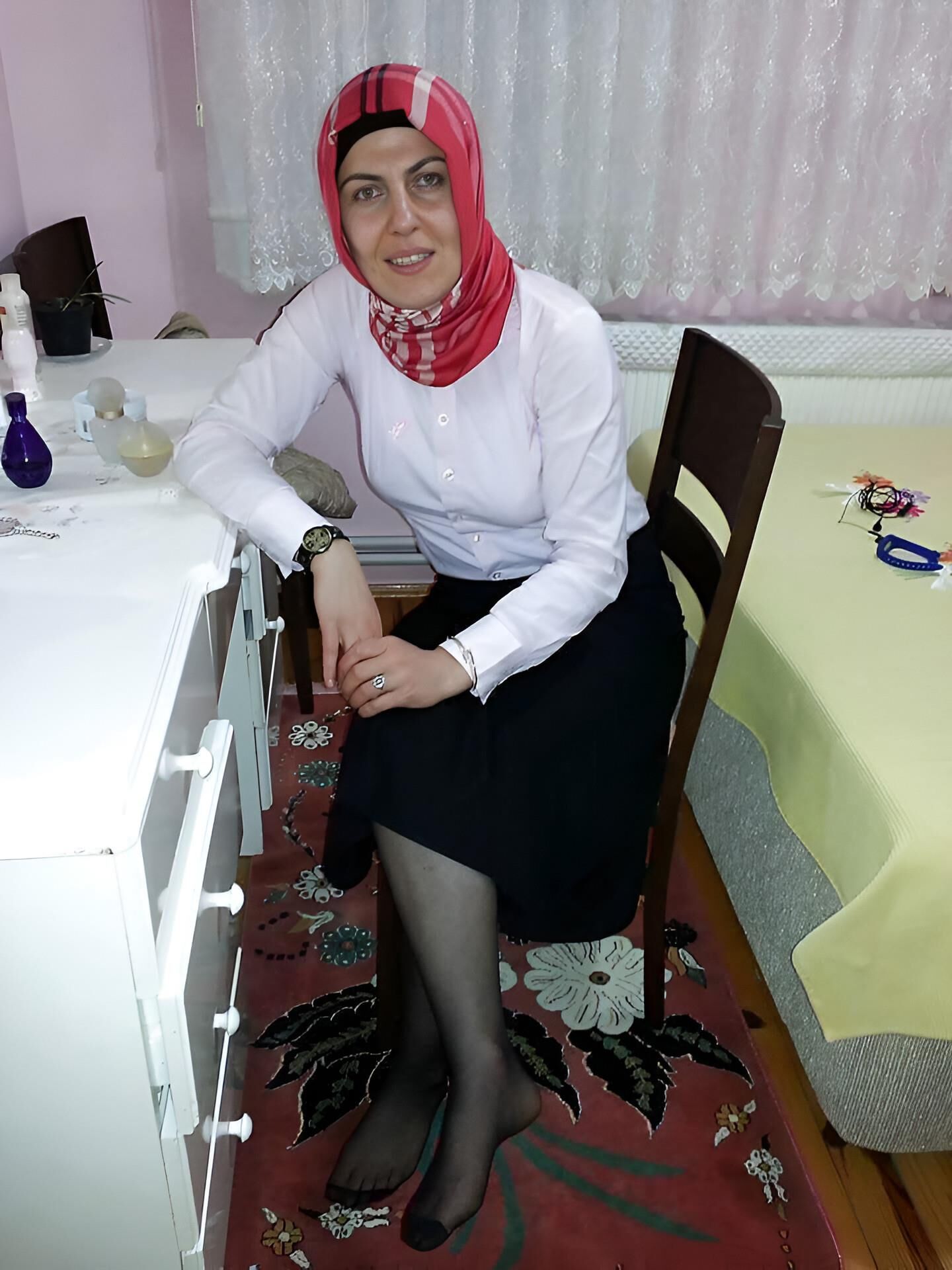 VINTAGE TURKISH HIJAB SEXSI PHOTO 