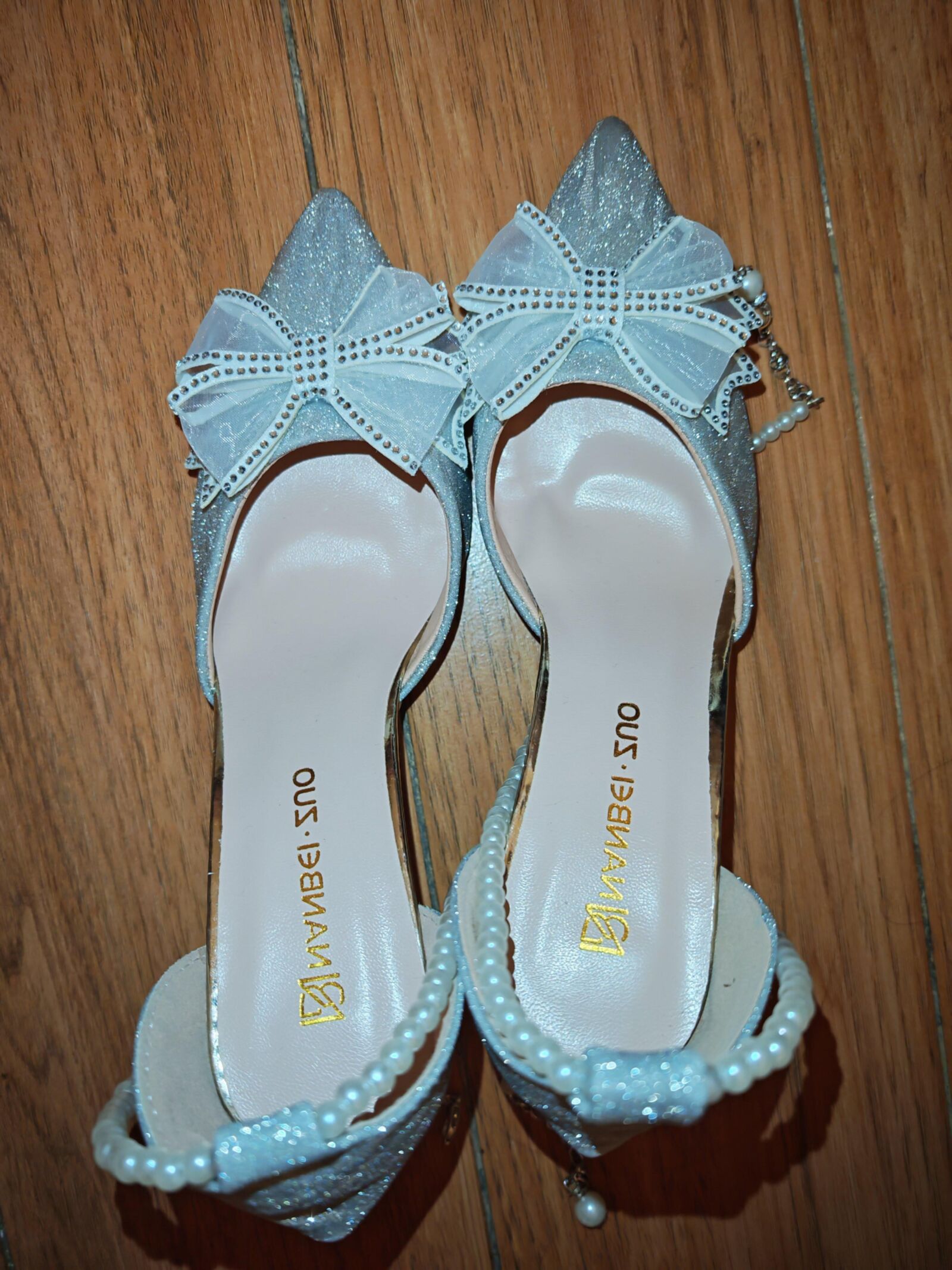 Pieds / chaussures asiatiques