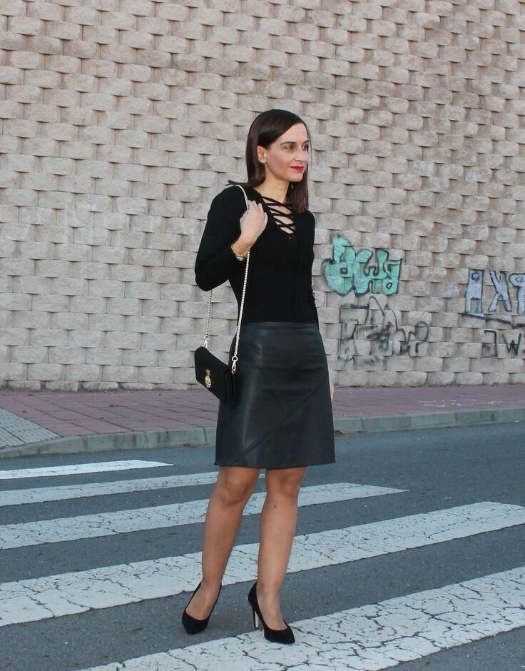 (P)interest in Beauty Pilar MILF Latina Fashion Blogger
