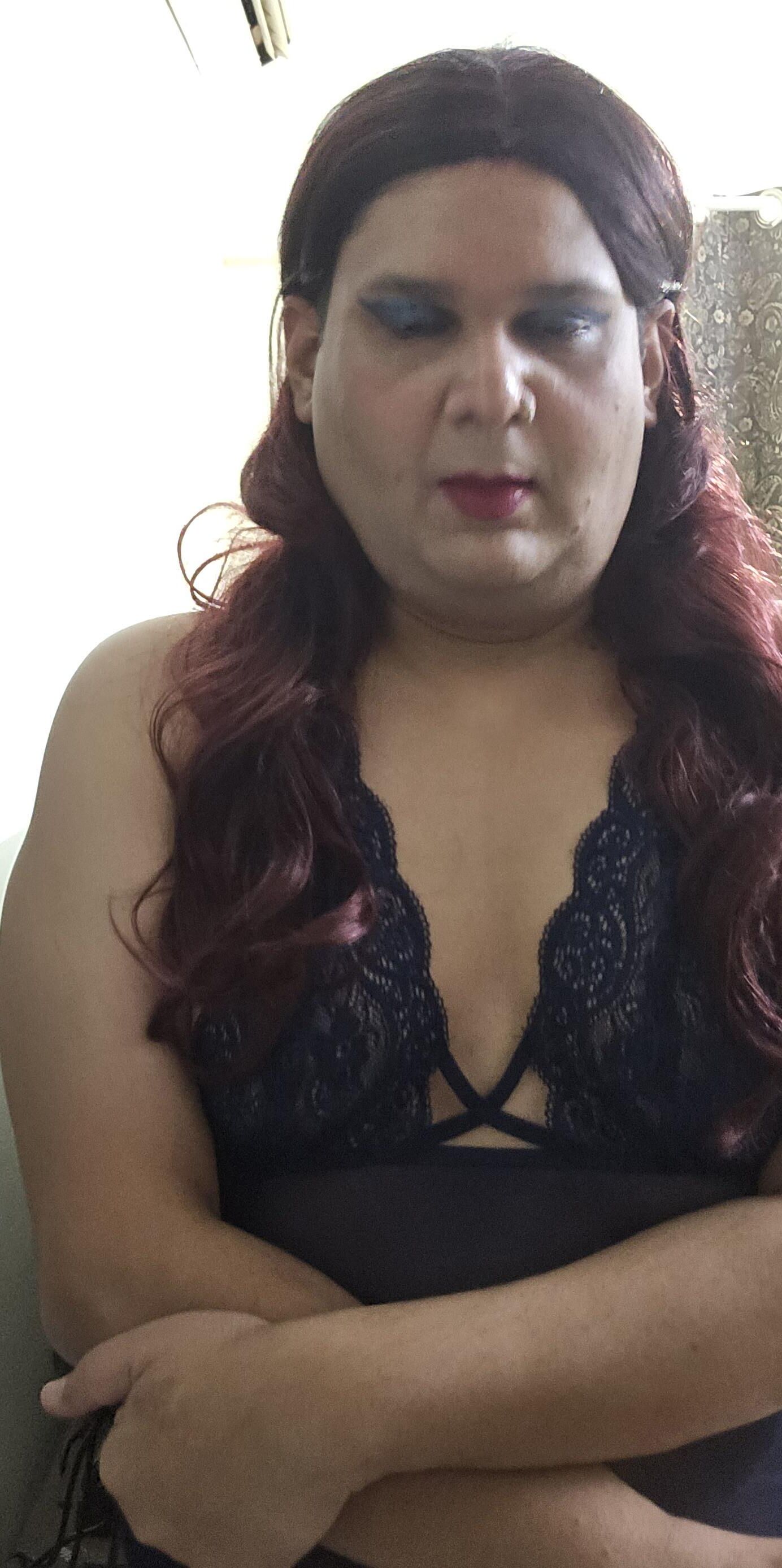 Shemale rousse Monica M en babydoll bleu