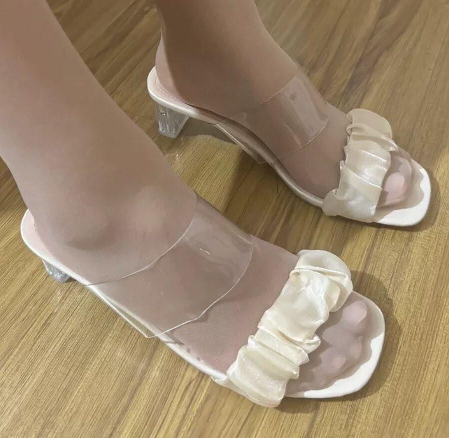 Pies / zapatos asiáticos