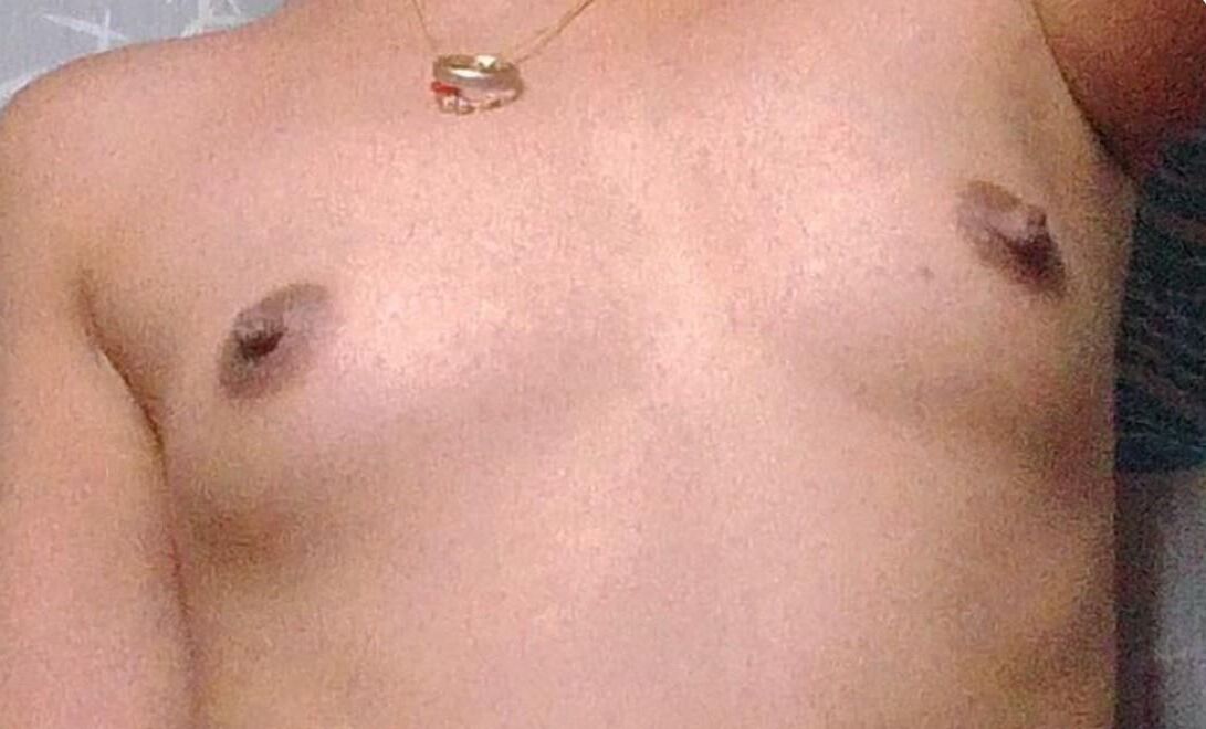 Pequenos peitos asiáticos xxix