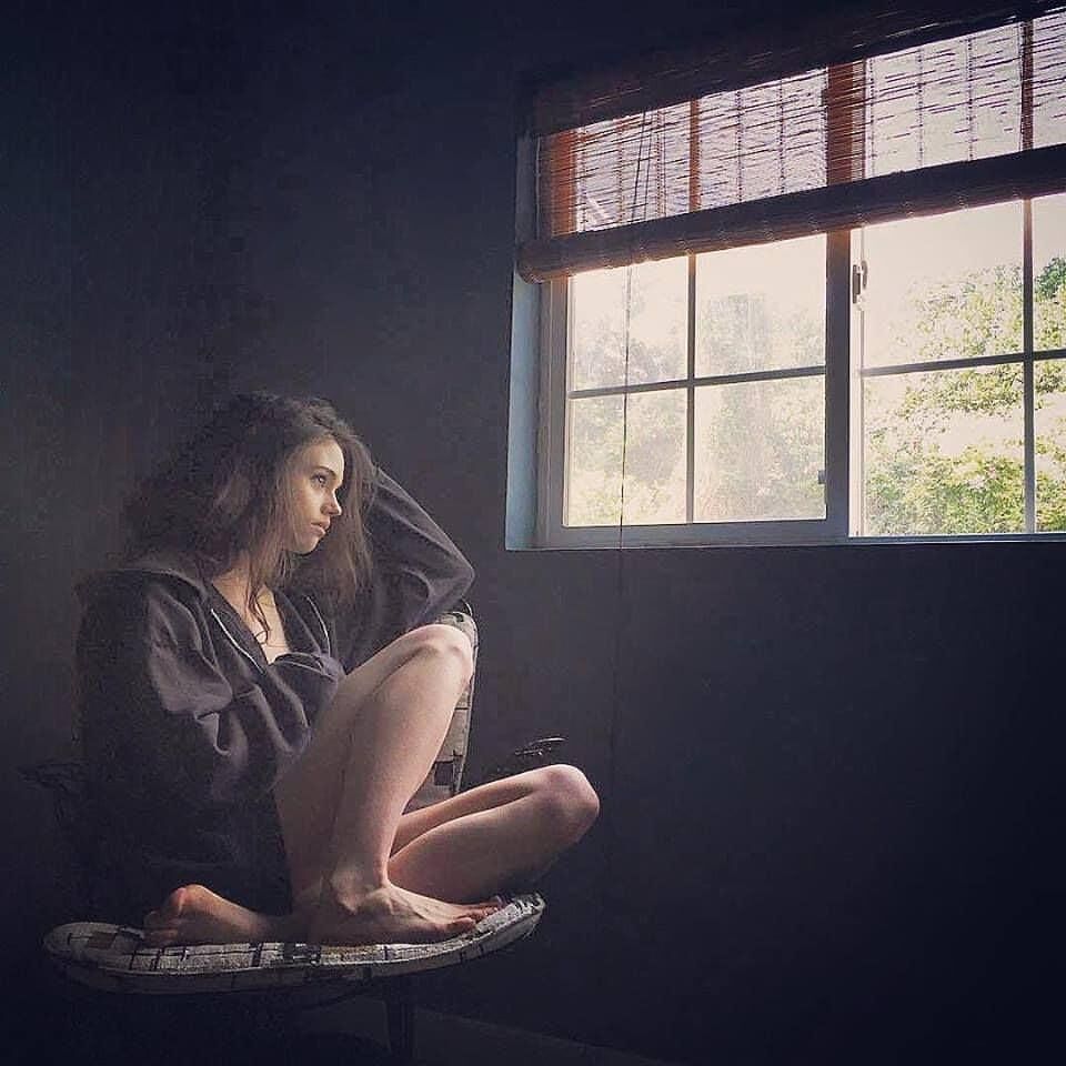 India Eisley está caliente