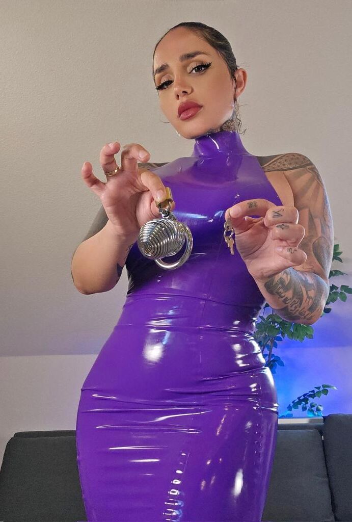 Arab Domme Mistress Cleo