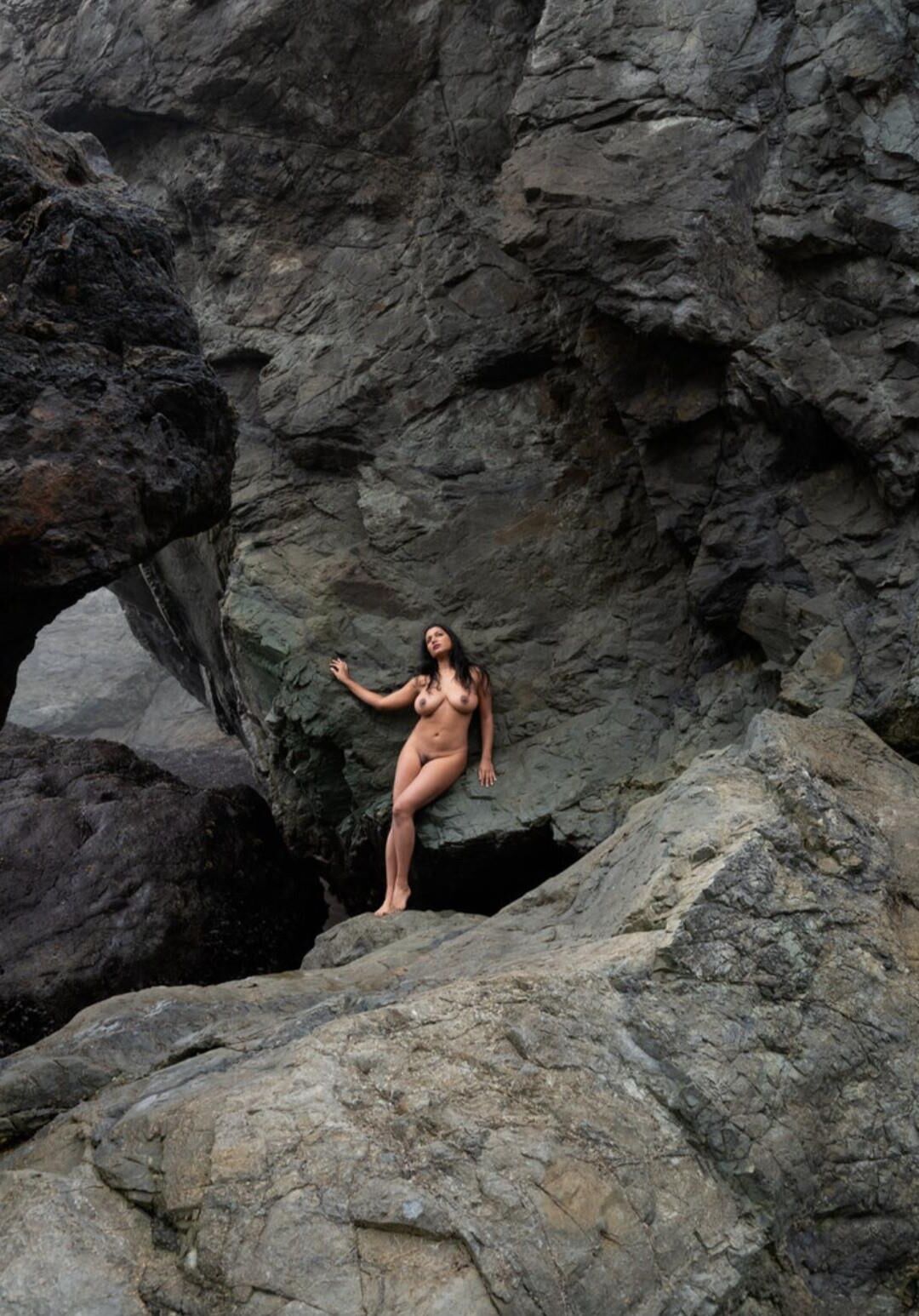 Slutty Traveling Desi Nudist