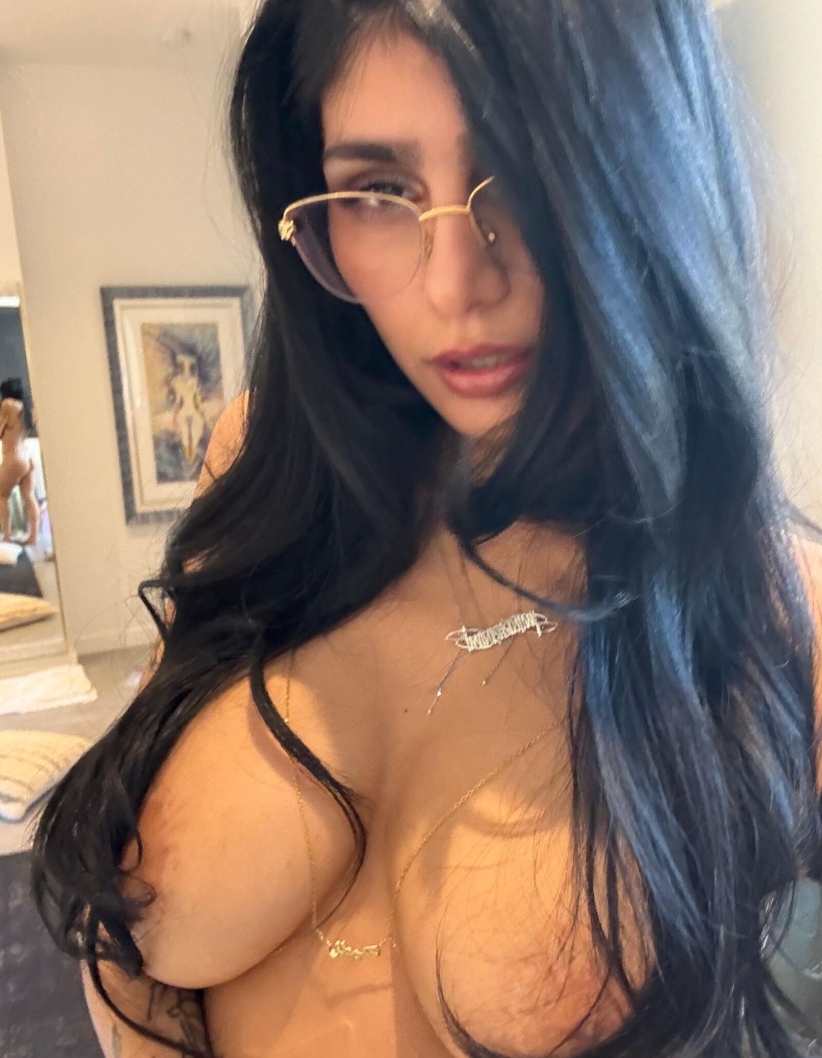 Porn Queen Mia