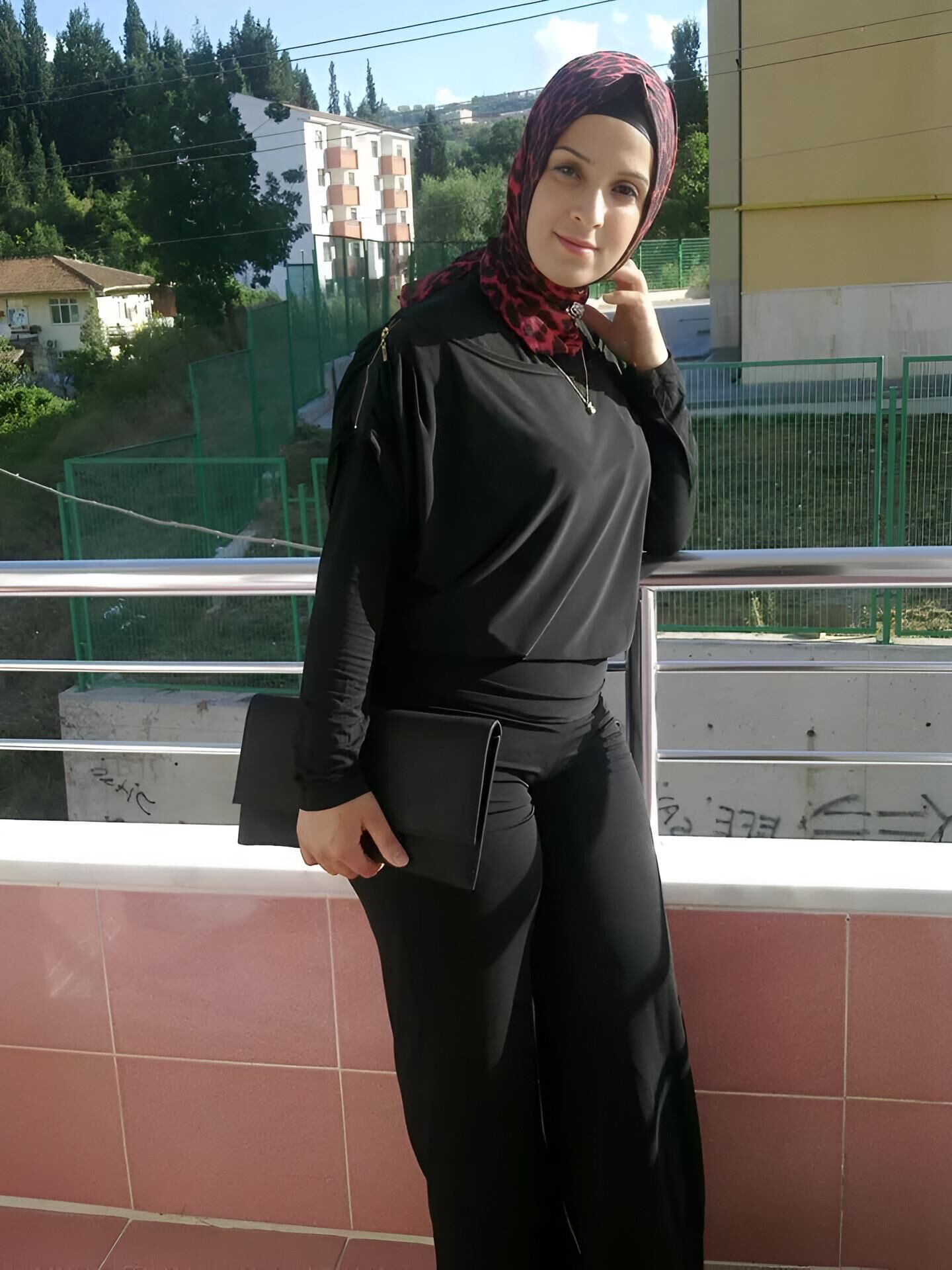 VINTAGE TURKISH HIJAB SEXSI PHOTO 